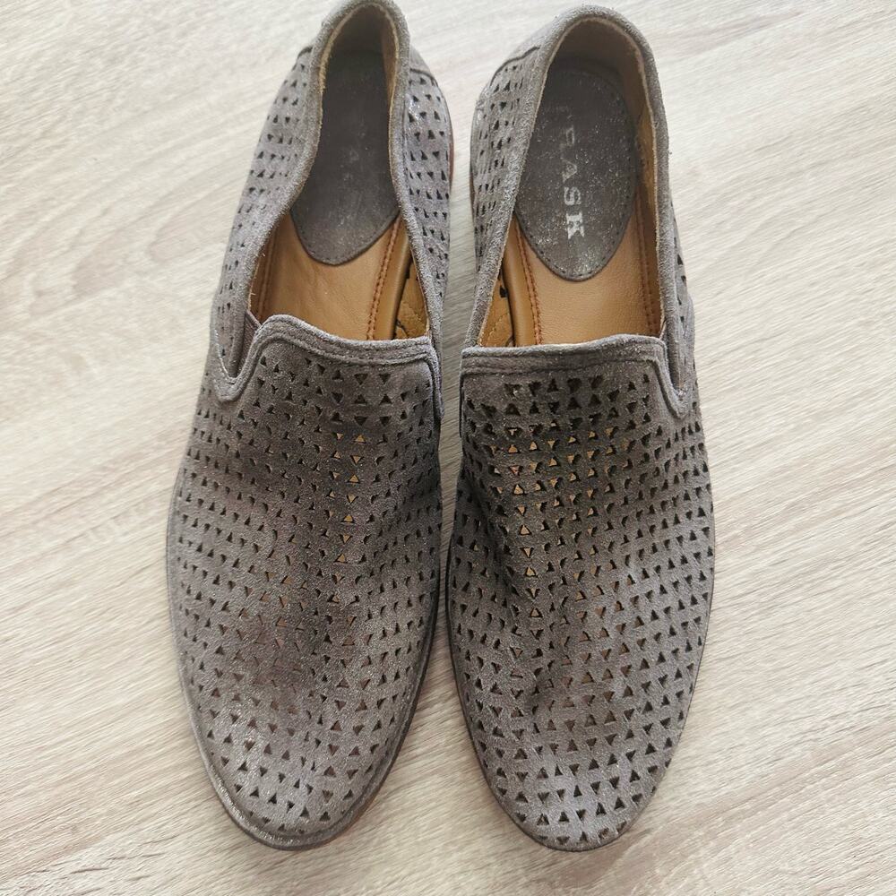 H.S. Trask & Co. Ali Perfed Eyelet Gray Suede Flats Sz 9 B-LB